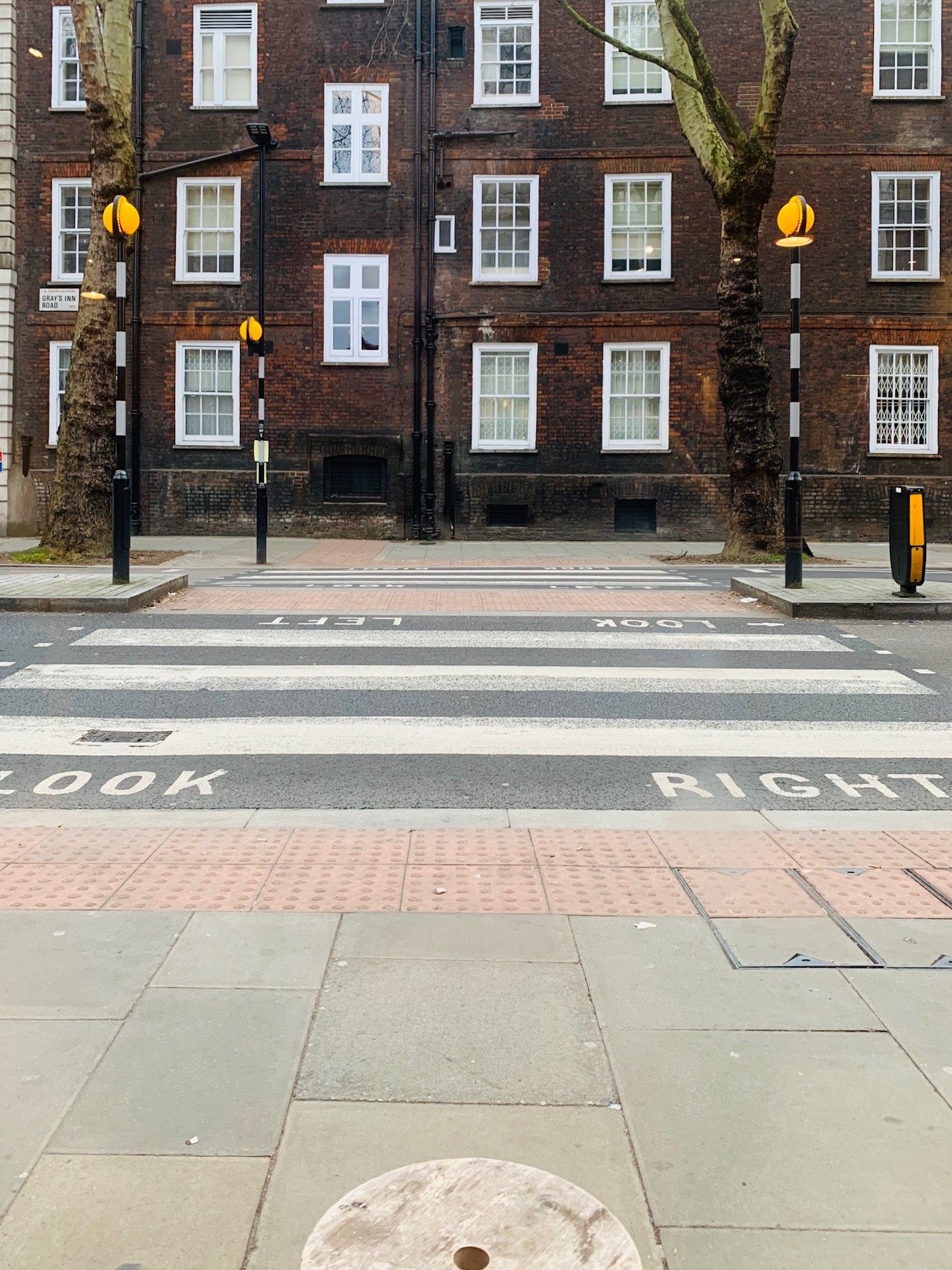 właściciel szkoły powinien być czynnym lektorem